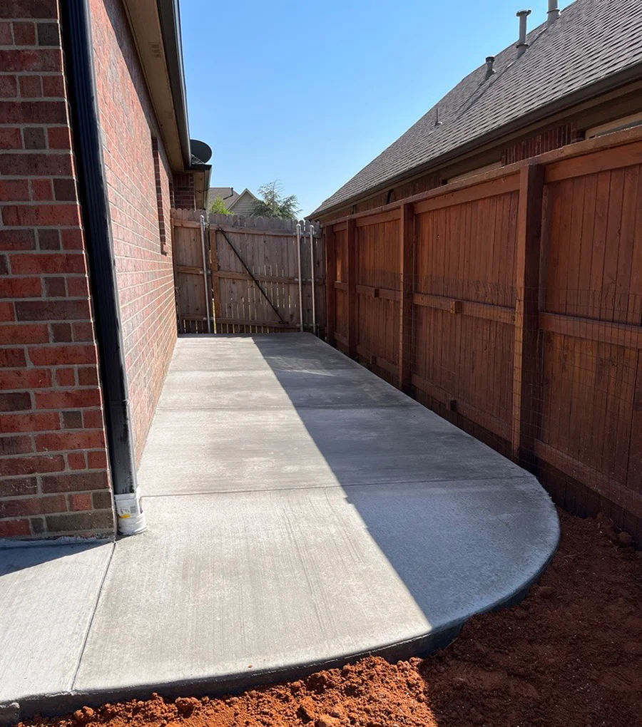 Concrete side path installation