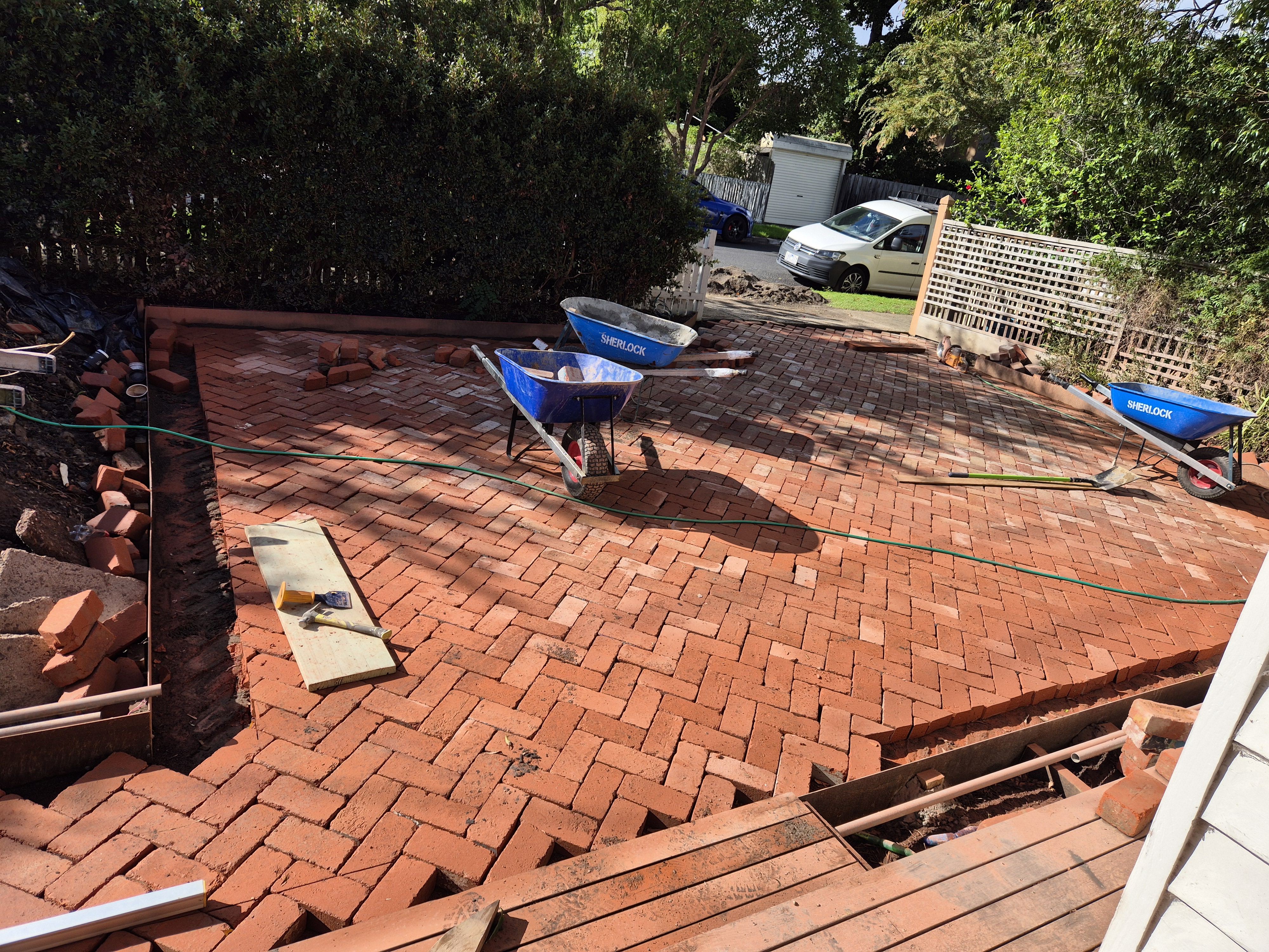 Completed brick herringbone paving patio, Melbourne